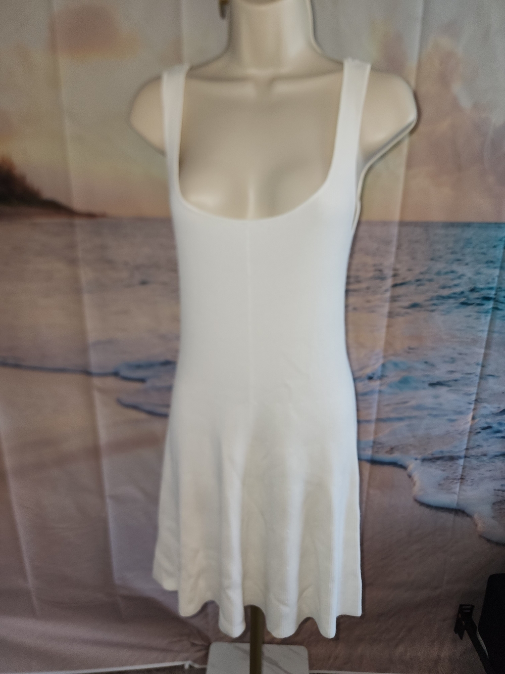 HOUSE OF HARLOW 1960 Women’s White Scoop Neck Knit Dress